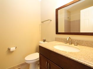 1380 Bristol Trail Rd, Lake Zurich, IL 60047