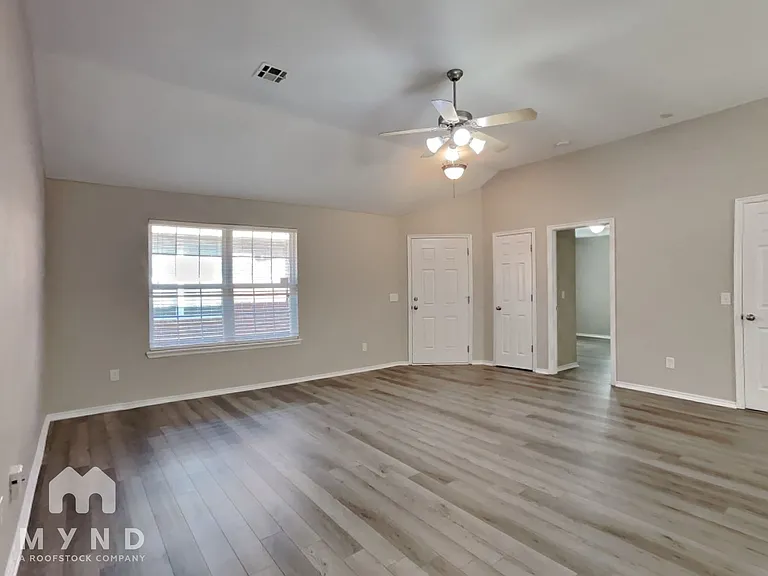 525 Cherokee Gate Dr — Photo 3