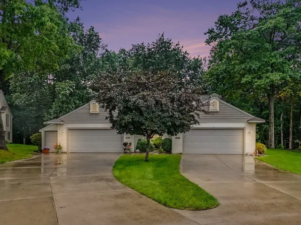 1229 S Timberview Dr, Whitehall, MI 49461