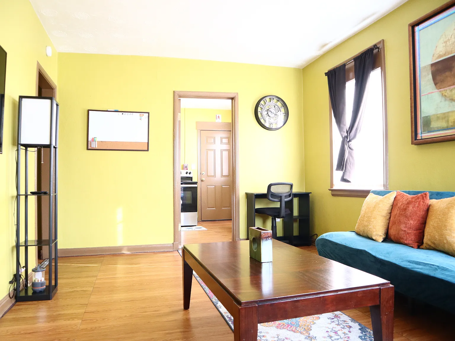 2 bed, 868 sqft, $850 — Photo 2