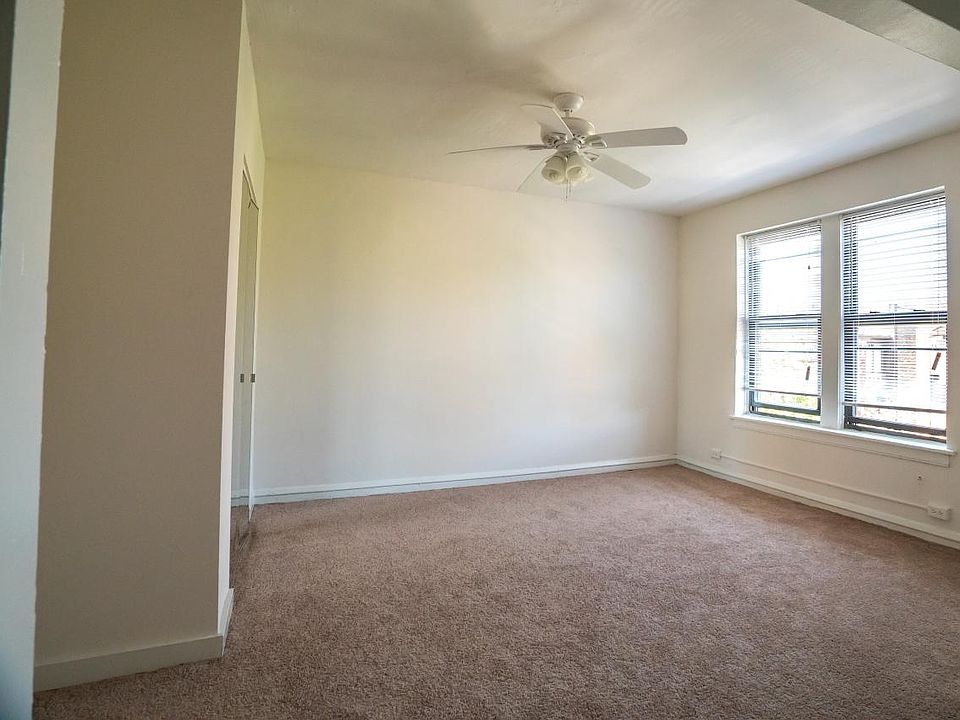 1st image of 642 W Aldine Ave #701