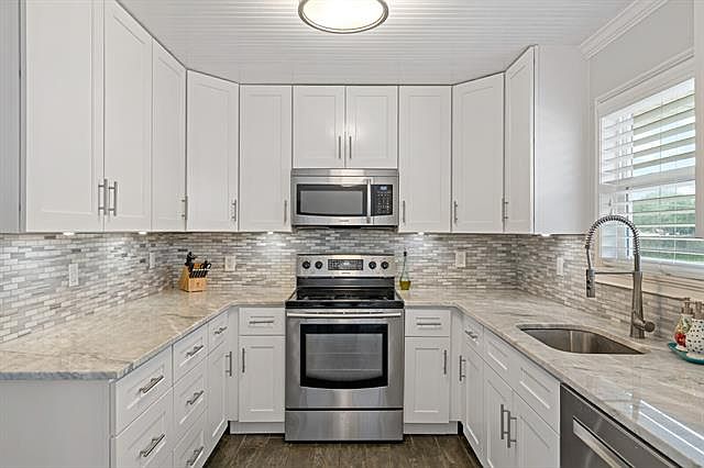 1st image of 5805 Birchbrook Dr