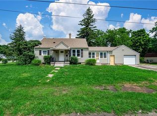 7 E Weaver St, New Lebanon, OH