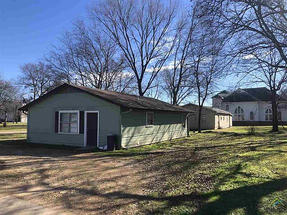3rd image of 213 S Texas St