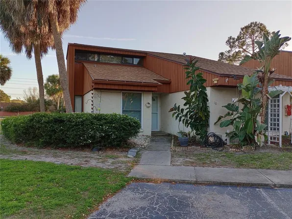 2058 Sunset Point Rd APT 18, Clearwater, FL 33765