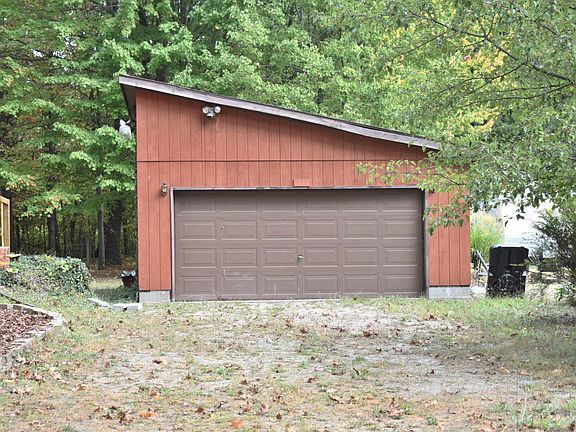2nd image of 1642 Stafford Dr
