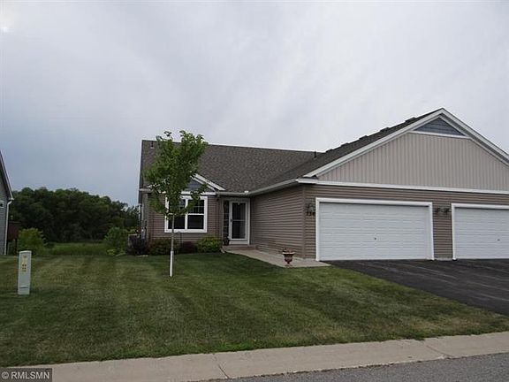 3rd image of 734 Tomahawk Ct