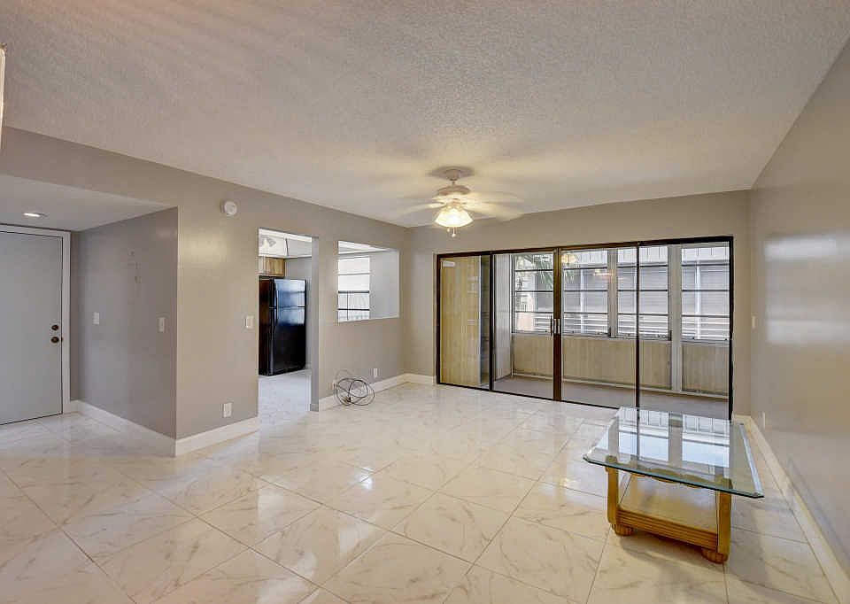 1st image of 574 Piedmont Park #L