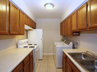 310 Olympic Ct APT 01, Decatur, IL 62526