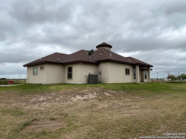 22039 Mile 7 W, Edcouch, TX 78538 | MLS #1698838 | Zillow