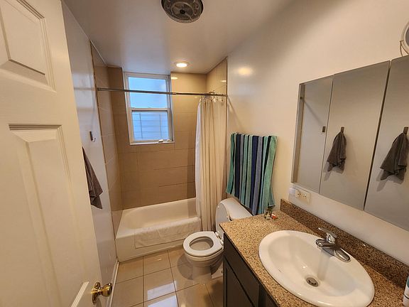 5th image of 5013 N Wolcott Ave #307