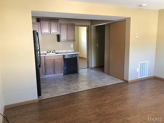 4th image of 2619 Sierra Dr APT 3