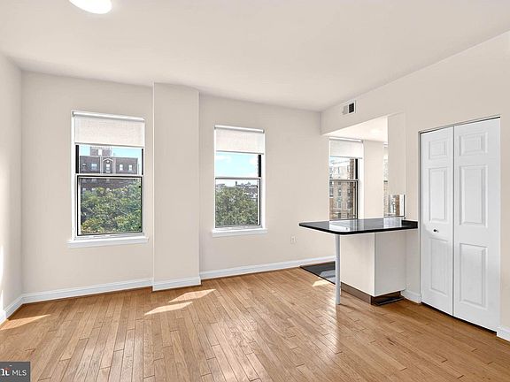 3rd image of 1621 T St NW APT 604