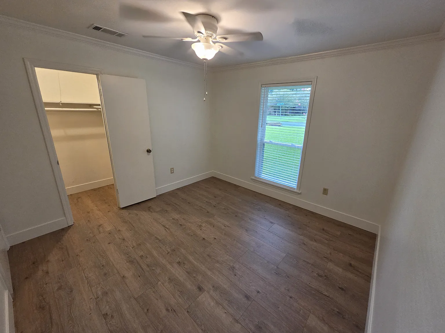 3 bed, 1454 sqft, $2,500 — Photo 1