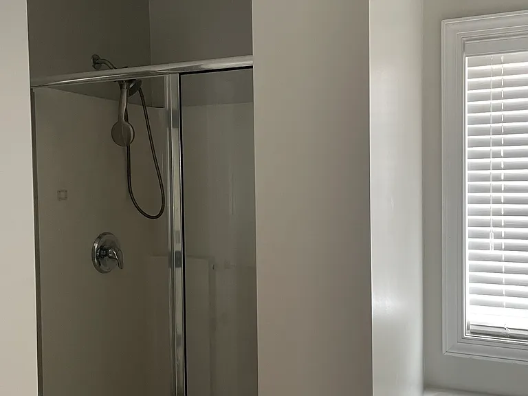 117 Grand Ct N — Photo 9