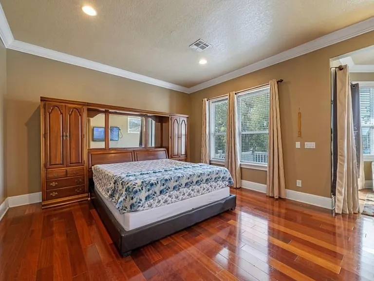 146 Mileham Dr — Photo 15