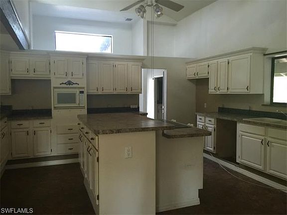 4th image of 8451 Dosonte Ln