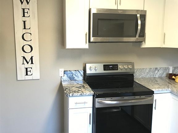 5th image of 3211 N Regal St