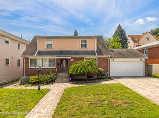 20 Seaview Ave, Staten Island, NY 10304