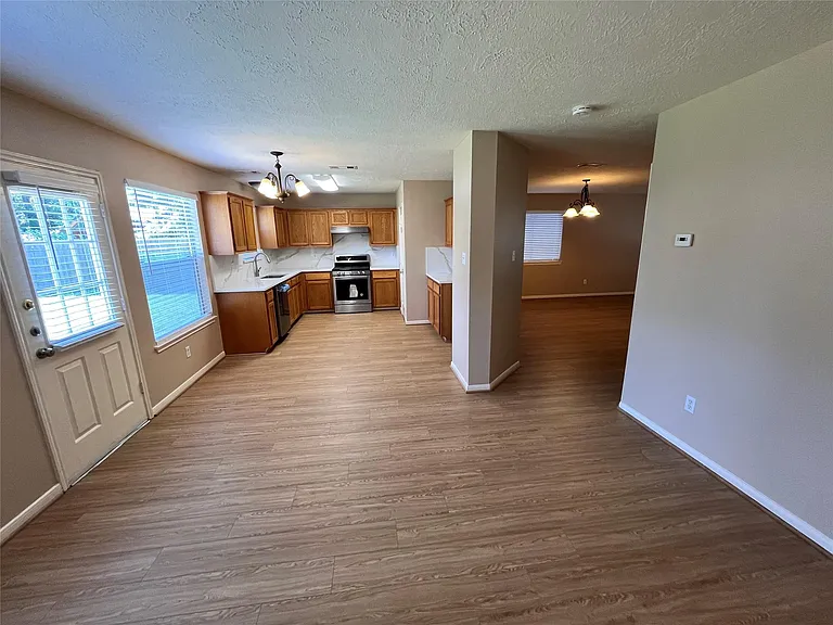16118 Cypress Valley Dr — Photo 3