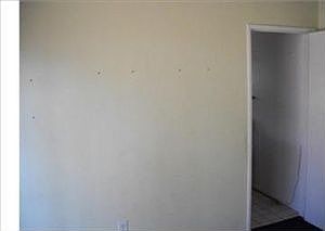 3rd image of 617 N Hyacinth Ct