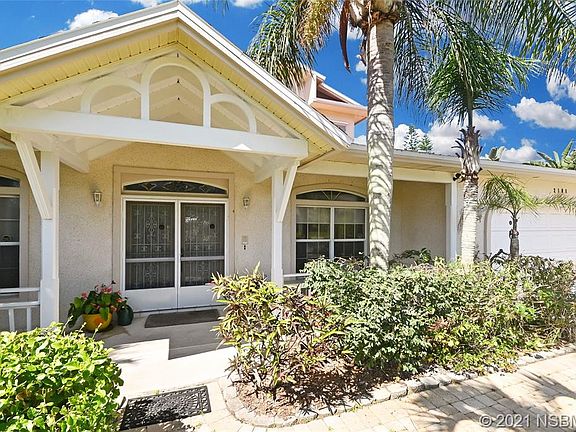 2nd image of 2108 Villa Way