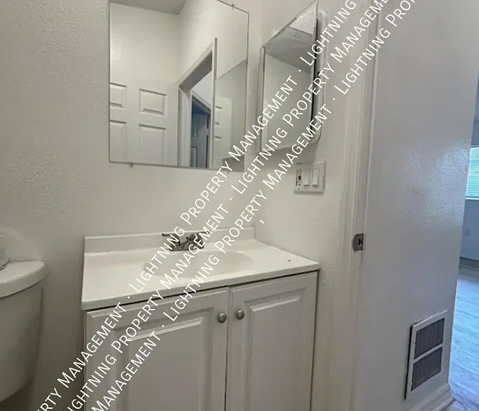 4618 Audrey Ln — Photo 8