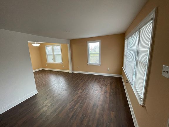 2nd image of 1324 Fairmont Ave