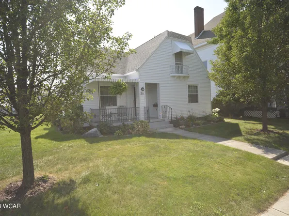 211 W Auglaize St, Wapakoneta, OH 45895