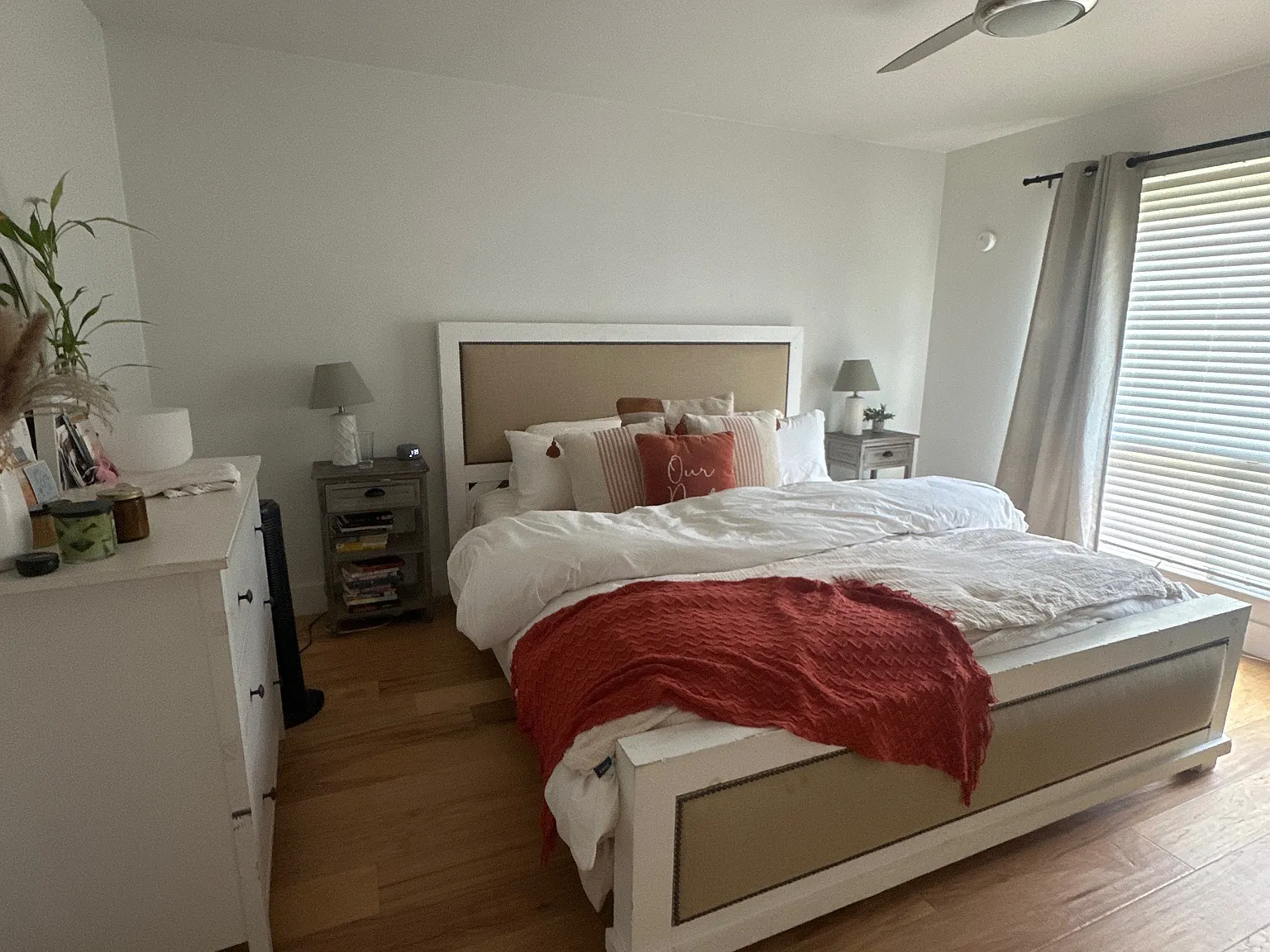 2 bed, 1075 sqft, $2,100 — Photo 2