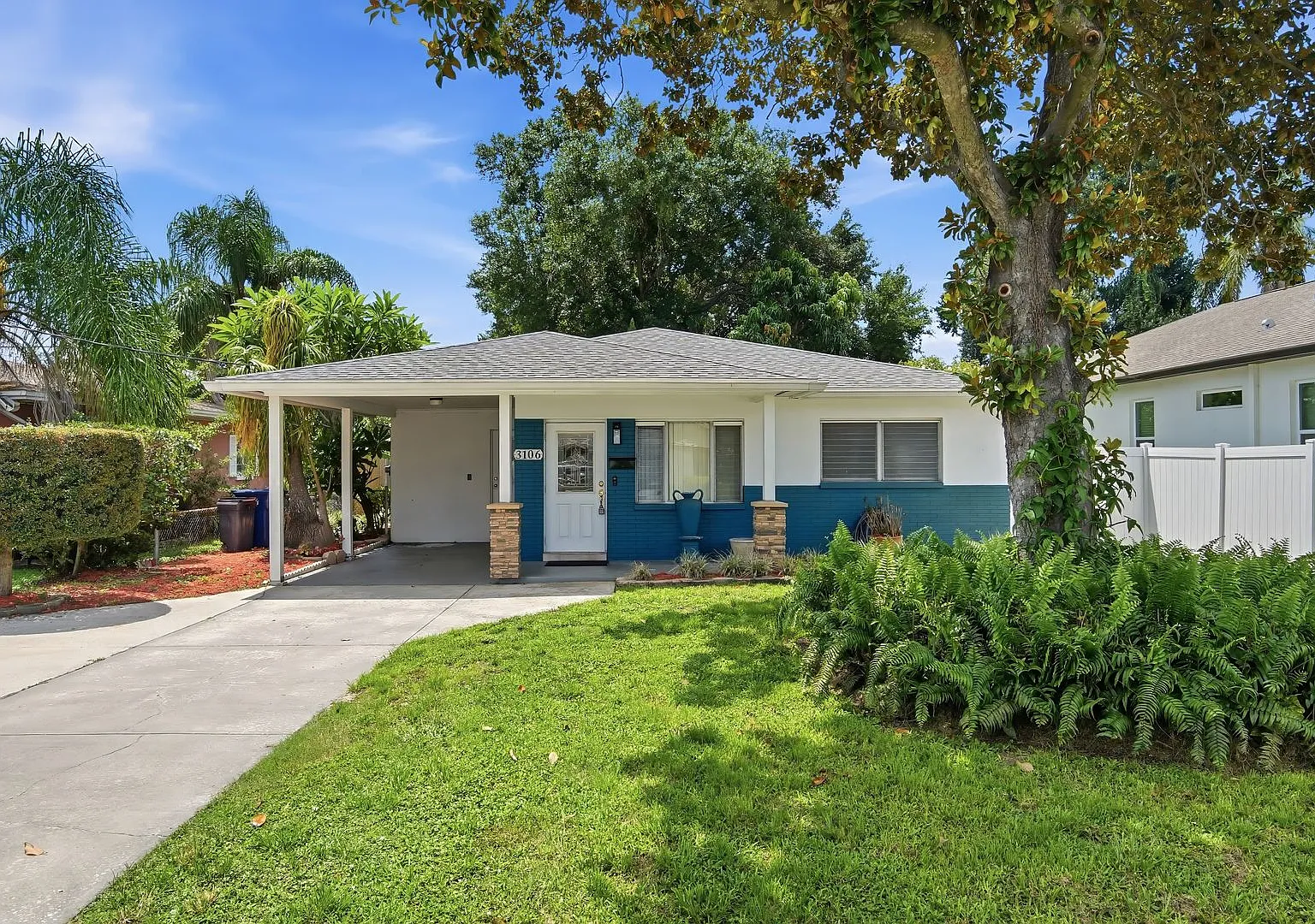 Charming 3-Bedroom West Tampa Home with Fenced Yard & Workshop — Photo 1