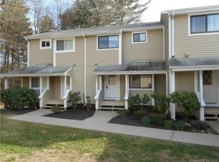 17 Wiggins Farm Dr #B, Simsbury, CT 06070