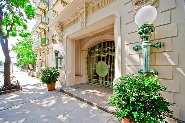 Rented by Douglas Elliman | media 9