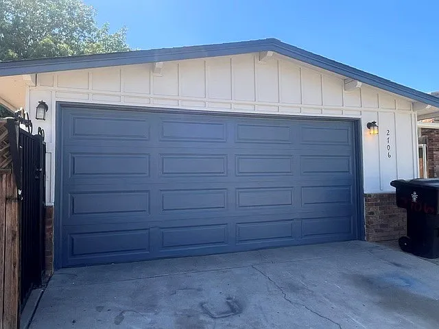 2706 Pasadena St — Photo 1