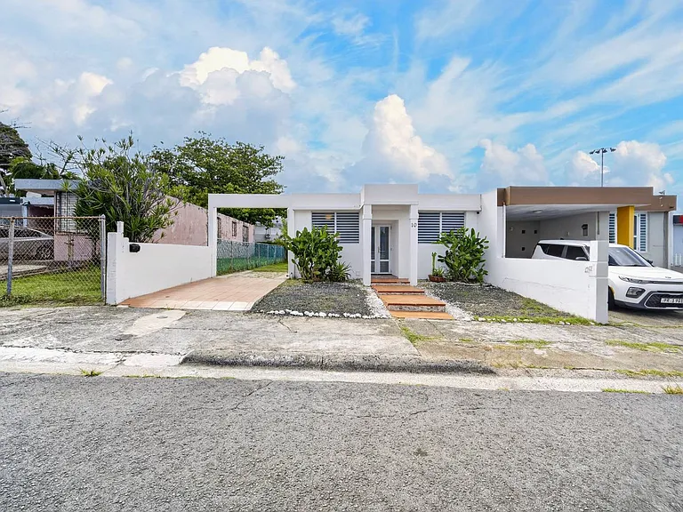 C10 Calle 5 — Photo 23