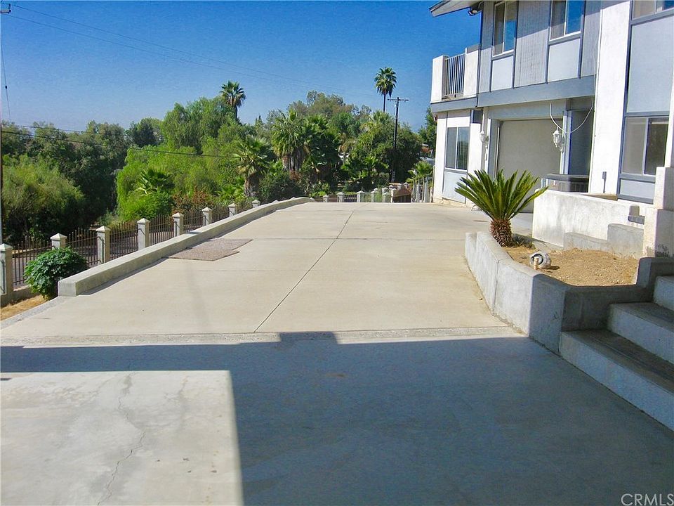 1st image of 30990 Sunset Dr