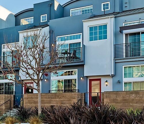 2nd image of 5300 Playa Vista Dr APT 9