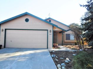 20928 Ridgeway Dr, Tehachapi, CA 93561