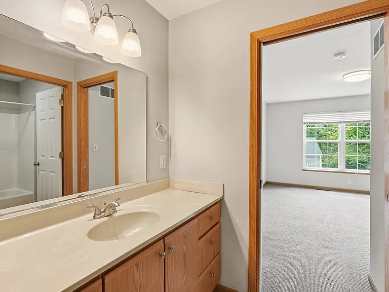 547 Moore Rd #5 — Photo 19