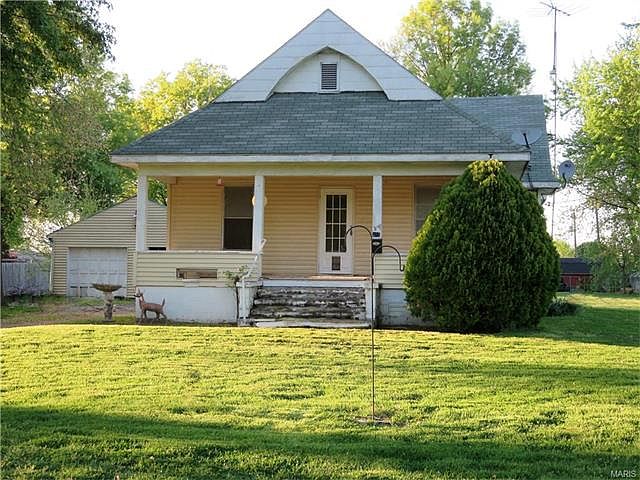 1st image of 211 E Sallee Ave