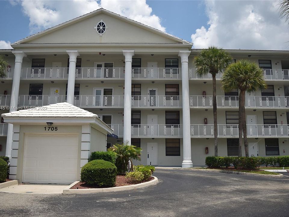 1st image of 1705 Whitehall Dr APT 104