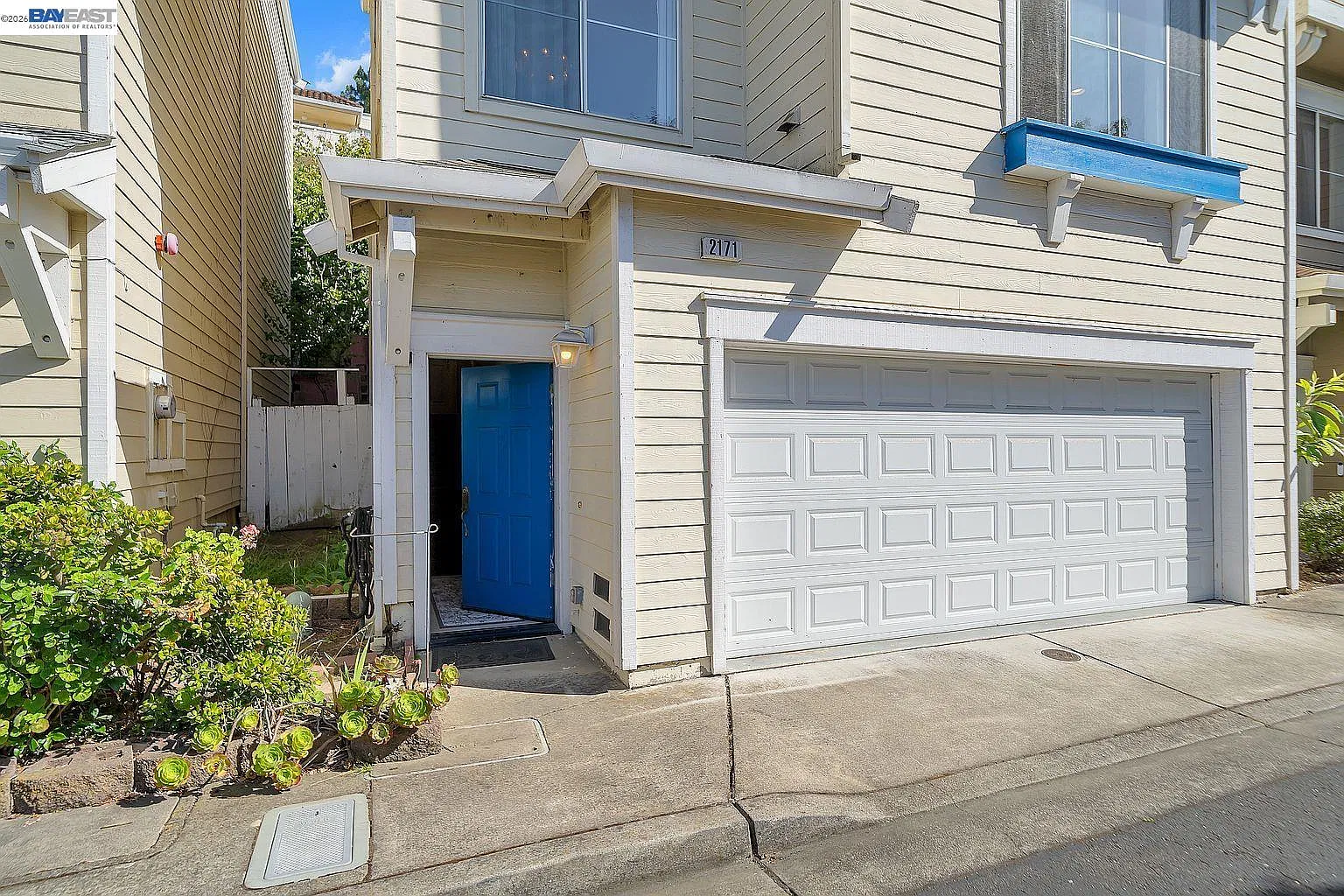 3 bed, 1458 sqft, $3,900 — Photo 2
