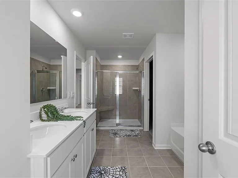 2203 Blue Monarch Dr — Photo 22