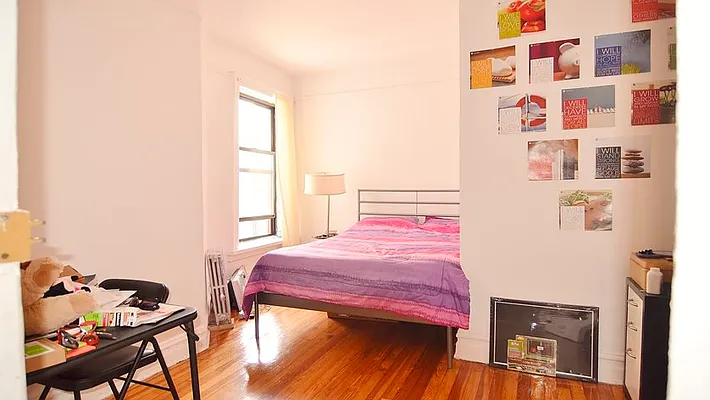 Rented by Park Property Advisors | media 4