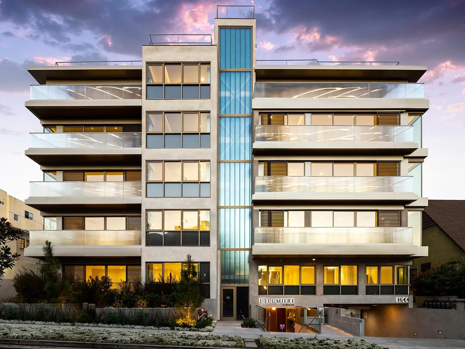 Lumiere at Malcolm - Luxury Homes — Photo 4