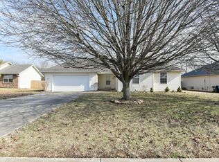 814 S Fox Creek Rd, Willard, MO 65781