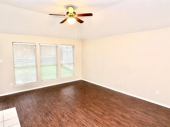 5th image of 4713 Barnhill Ln