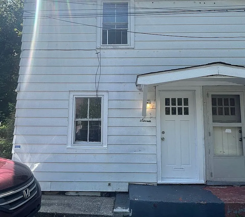 7 Sherman Ave