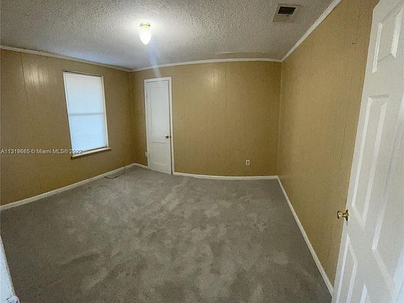 5th image of 230 Weis Ln #B