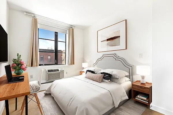 Sold by Compass | media 4